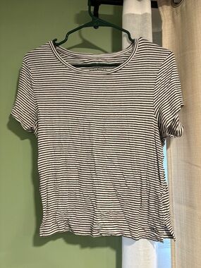 American Eagle Outfitters Black & White Striped Short Sleeve Tee